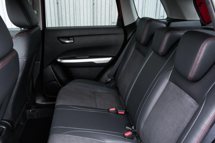 Панель приборов Suzuki Vitara S 2015 года  (UK) (фото 4 из 42)